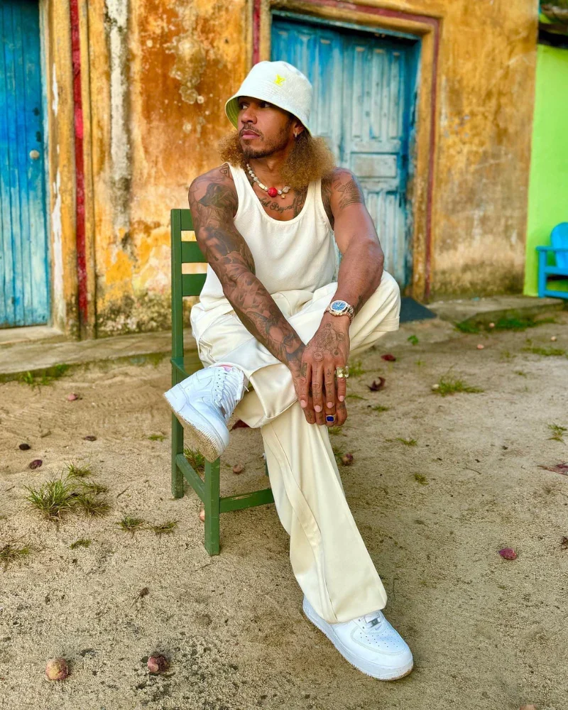 25 Best Long Curly Hairstyles for Men in 2025 2 image 2