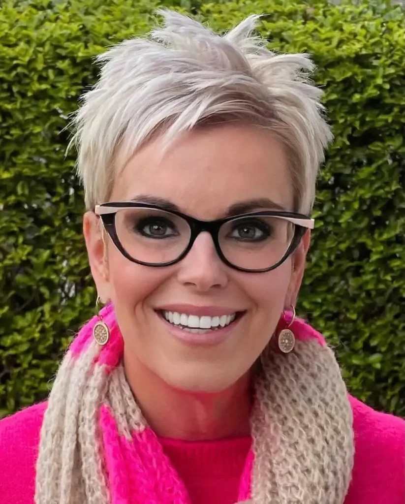 new short hairstyles 1638287450 2718474628282184823 24552487619